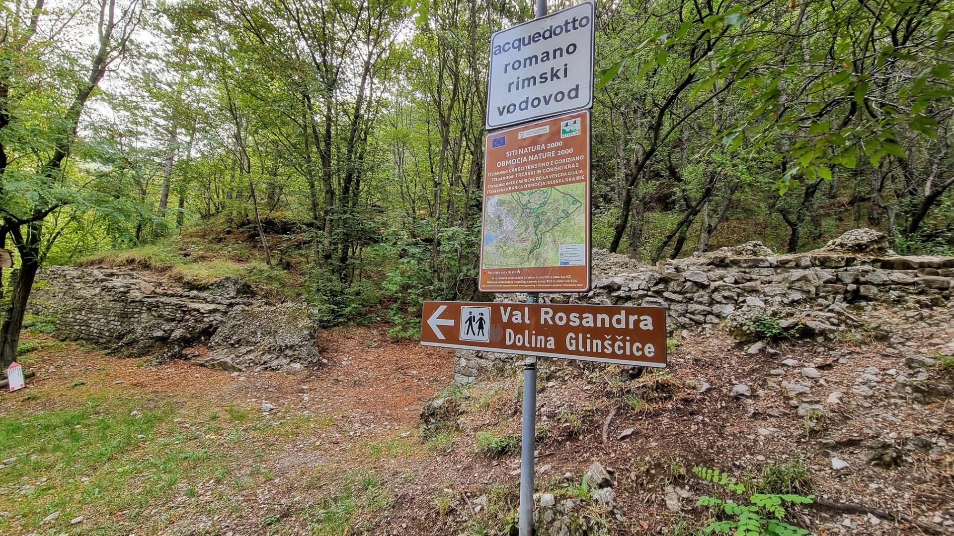 Acquedotto Romano Image
