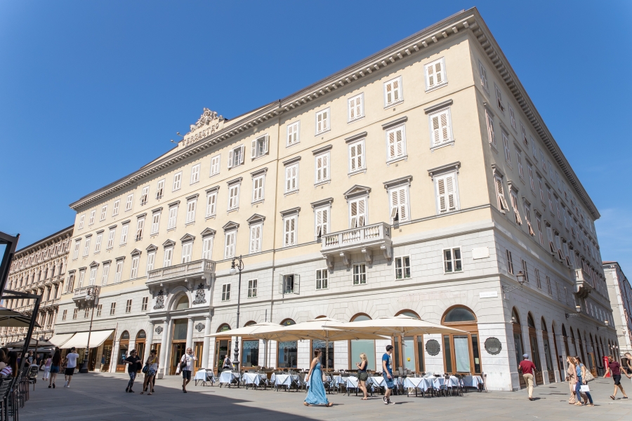 Palazzo Tergesteo Image